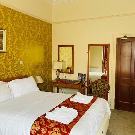 Farnley Tower Guesthouse Дърам Стая снимка